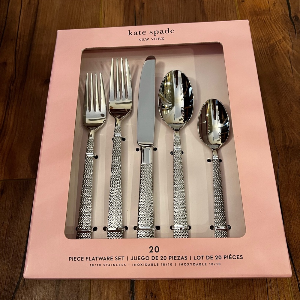 ❌SOLD Kate Spade 20 piece Wickford Silver Flatware Set
